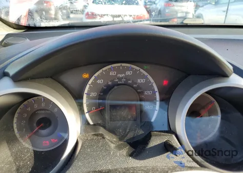 2012 Honda Fit z USA, uszkodzony, nr VIN JHMGE8H38CS007802